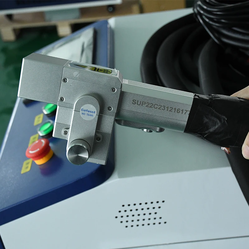 Industrial Laser Rust Removal Machine - Cabezal de Limpieza Láser Portátil SUP22C,